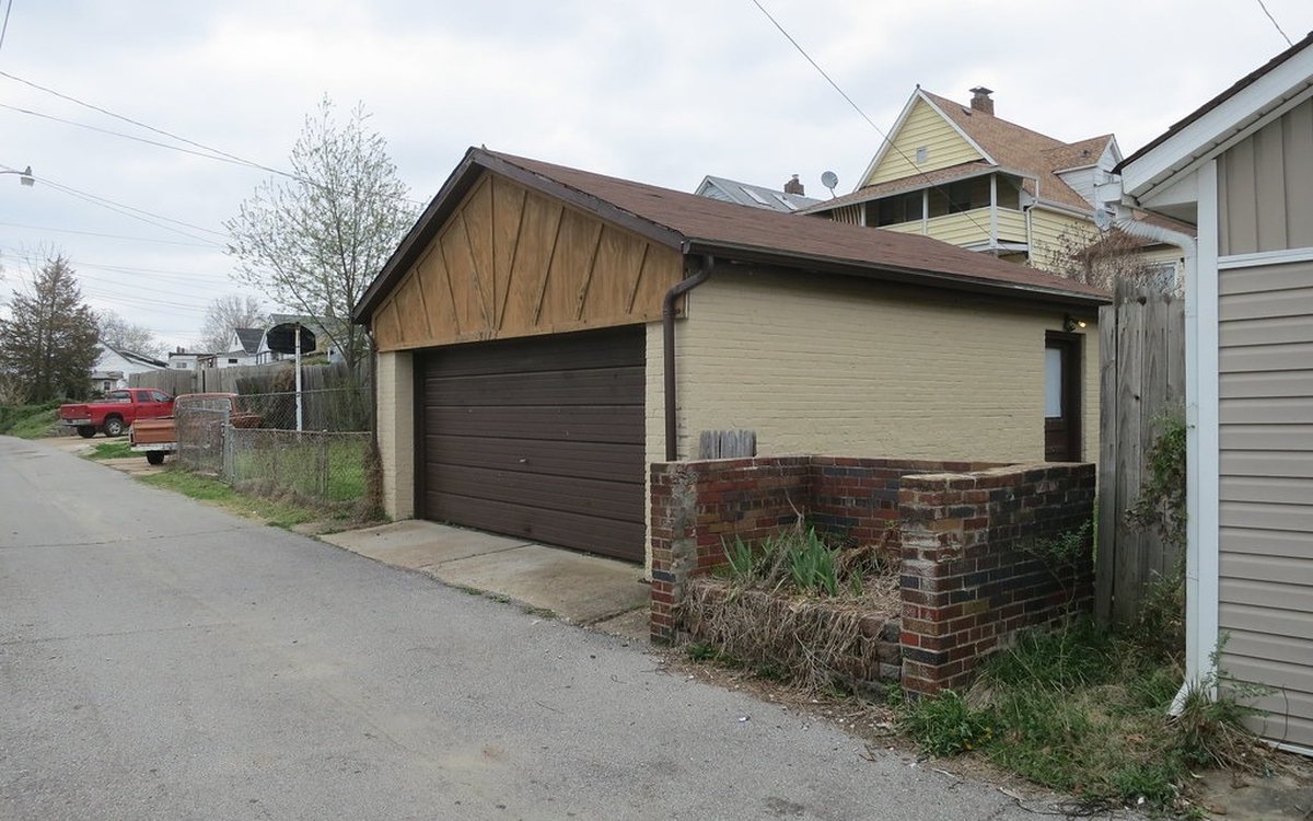 Garage Door Repair in Capuchino
