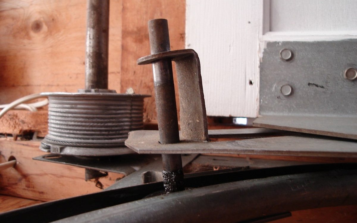 Garage Door Cable Repair in Millbrae