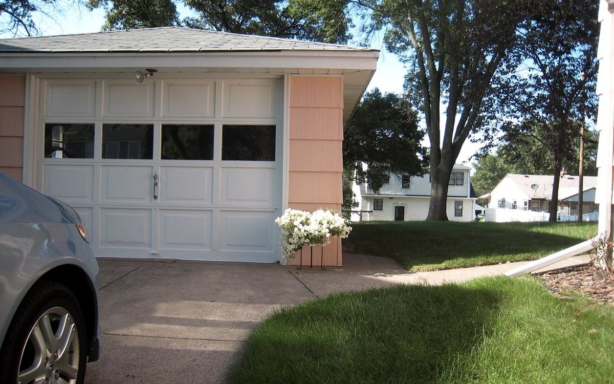 Garage Door Repair in Millbrae Highlands